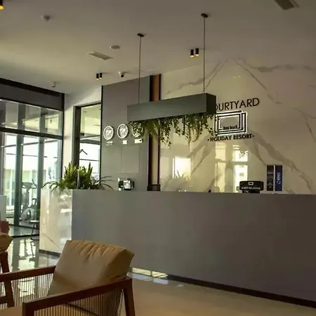 Courtyard Long