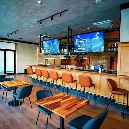 Апарт-отель Courtyard Long 4*