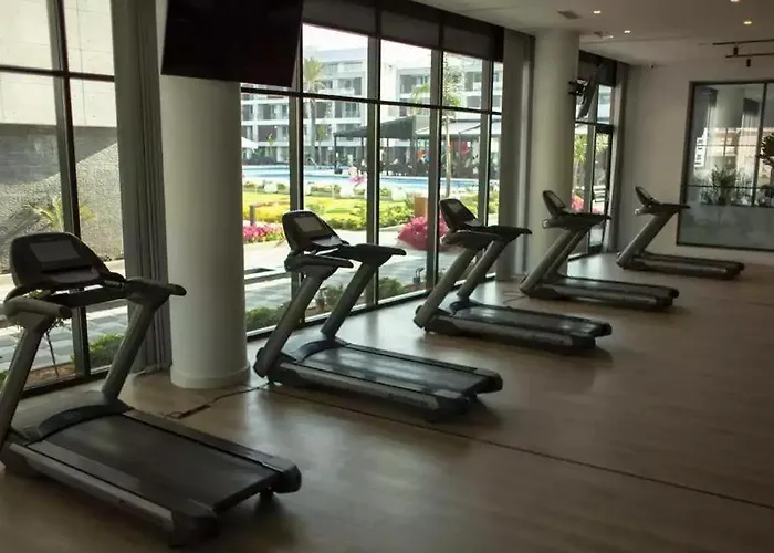 Aparthotel Courtyard Long