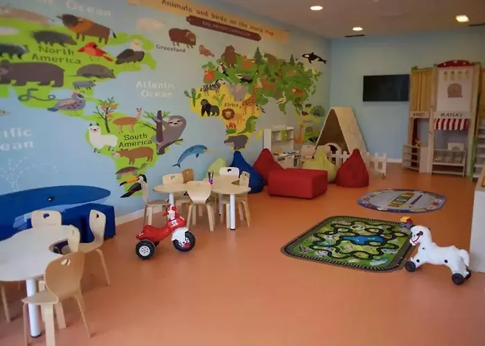 Courtyard Long Aparthotel